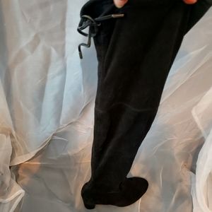 Black Knee High Short Heel/Boots